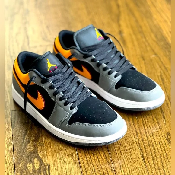 New Nike Air Jordan 1 Low SE Light Graphite Vivid Orange